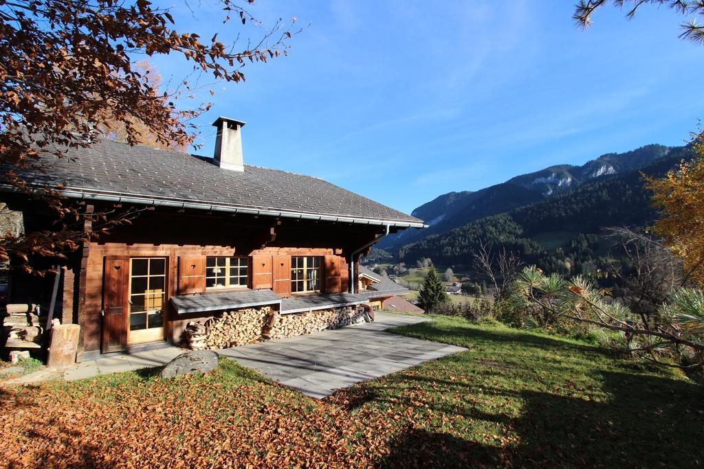 Les Jumelles Villa Gstaad Kamer foto